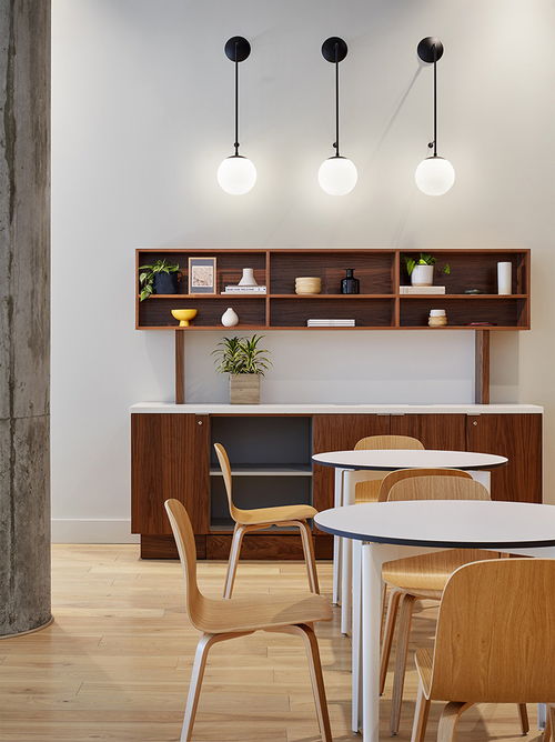 現(xiàn)代北歐風(fēng)與工業(yè)元素的融合 明尼阿波利斯The Nordic辦公大樓一樓公共大廳設(shè)計欣賞